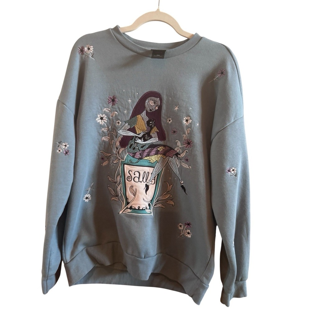 Boxlunch Disney Light Blue The Nightmare Before Christmas Sally Size S Crewneck
